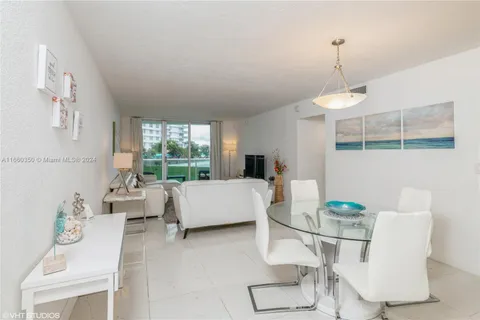 3801 S Ocean Dr # 2Y, Hollywood FL 33019