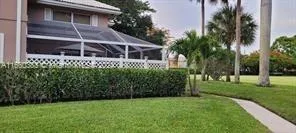 1947 Stratford Way, West Palm Beach FL 33409