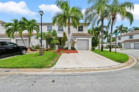 16819 SW 1st Mnr # 16819, Pembroke Pines FL 33027