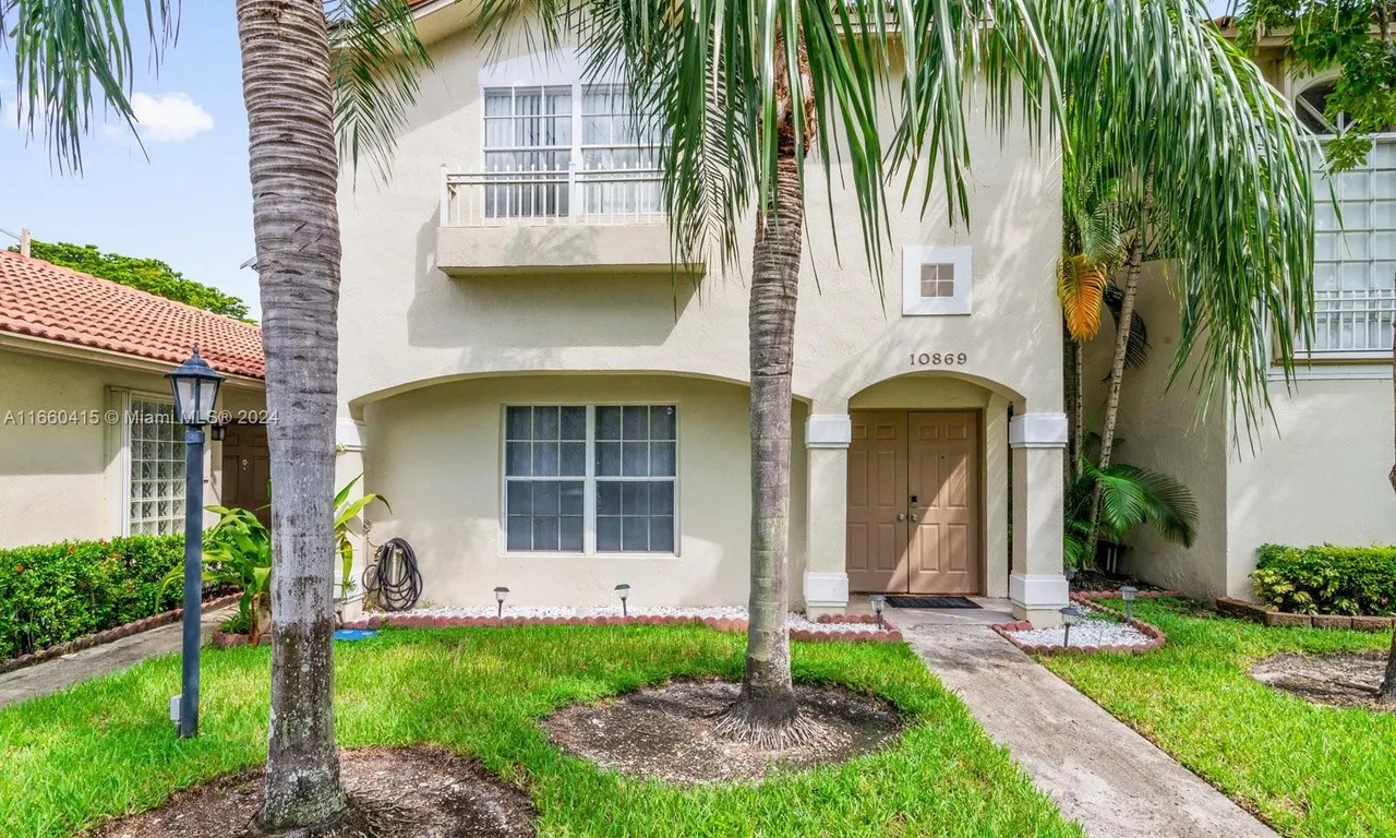 10869 NW 3rd Ct # 10869, Pembroke Pines FL 33026