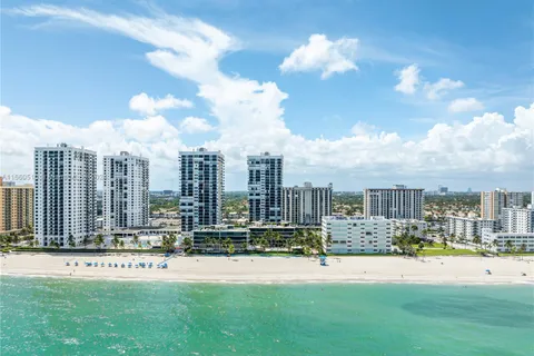 2101 S Ocean Dr # 2302, Hollywood FL 33019