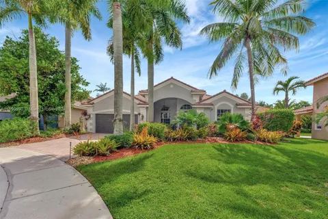 1457 Kite Ct, Weston FL 33327