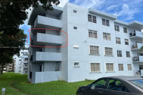 1221 SW 122nd Ave # 303, Miami FL 33184