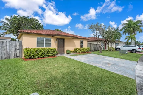 25740 SW 127th Pl, Homestead FL 33032