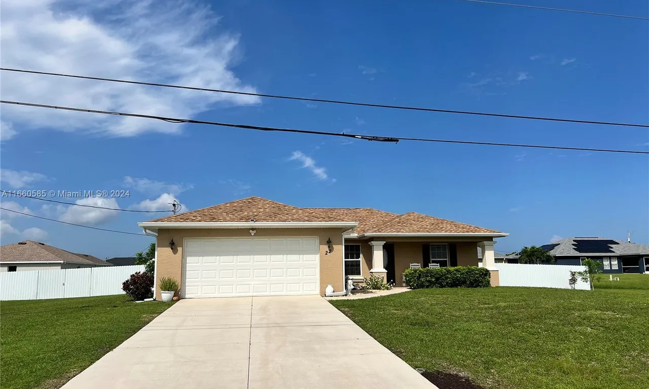 22 NW 17TH PL, Cape Coral FL 33993