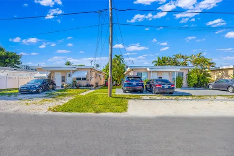 322 NE 6th St, Hallandale Beach FL 33009