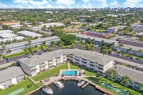 700 Pine Dr # 105, Pompano Beach FL 33060