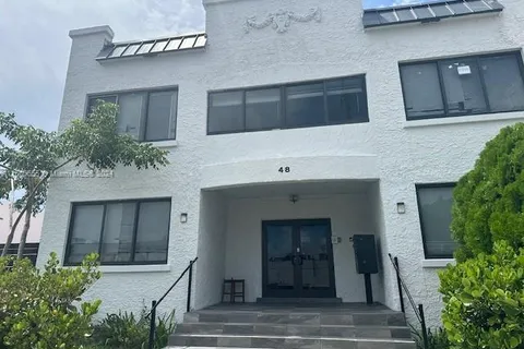 48 NW 13th Ave, Miami FL 33125