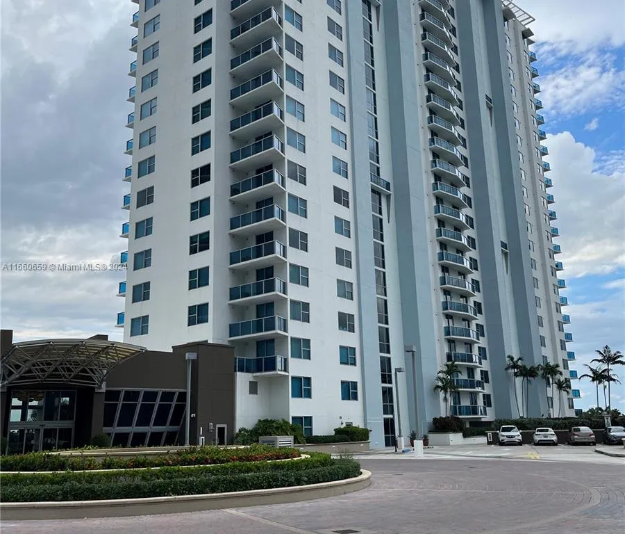 2681 N Flamingo Rd # 303S, Sunrise FL 33323