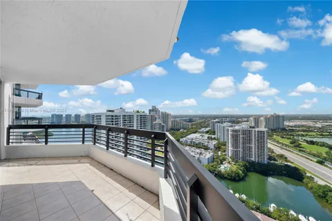 3500 Mystic Pointe Dr # 3502, Aventura FL 33180