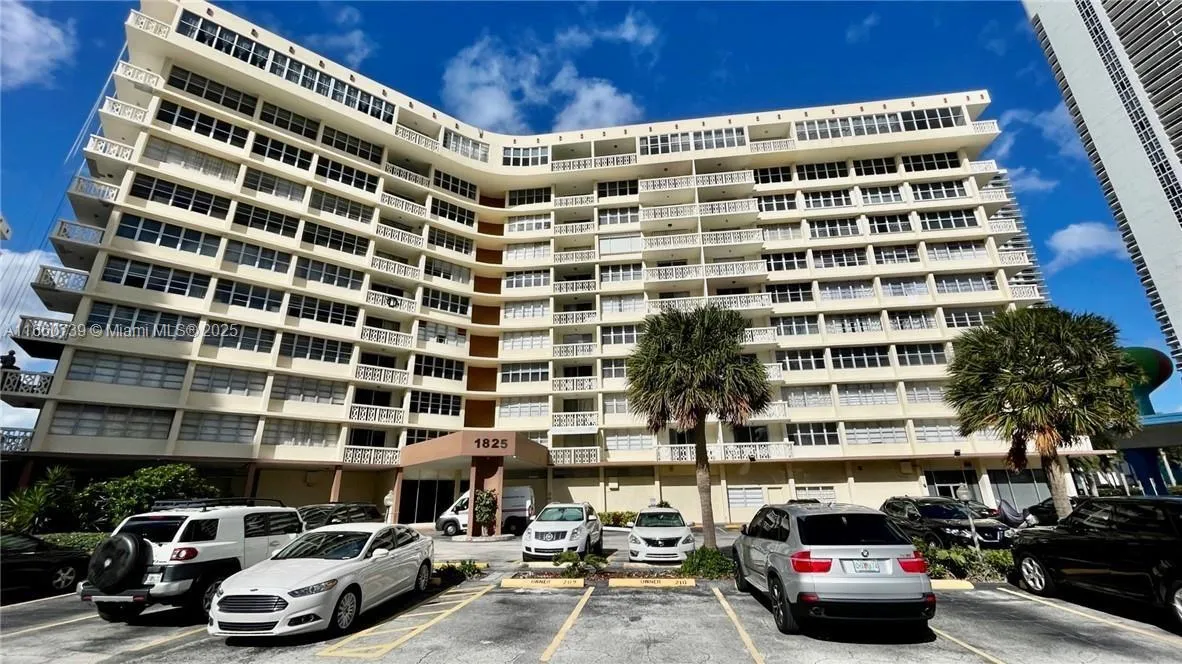 1825 S Ocean Dr # 814, Hallandale Beach FL 33009