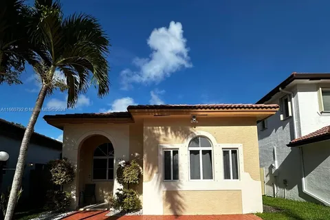 2542 NE 41st Ter, Homestead FL 33033