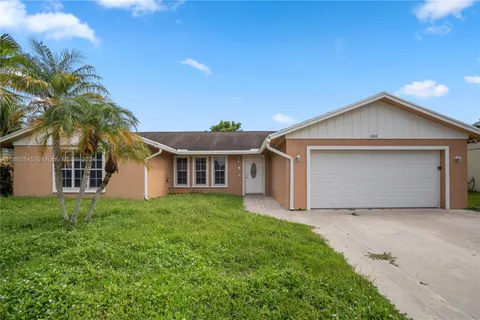 1282 Wyndcliff Dr, Wellington FL 33414