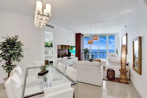 15901 Collins Ave # 2807, Sunny Isles Beach FL 33160