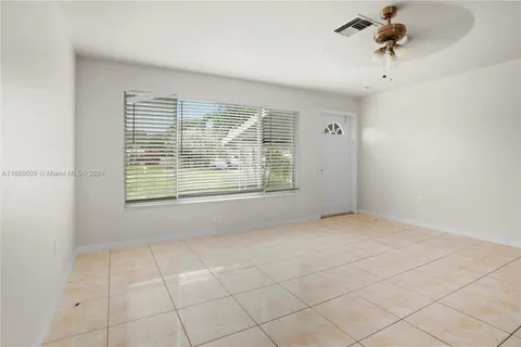 417 Dionne Dr, West Palm Beach FL 33406