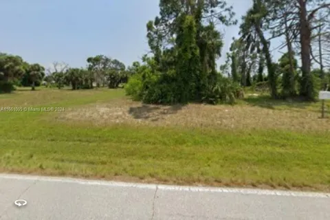 243 Rotonda Blvd, Other City - In The State Of Florida FL 33947