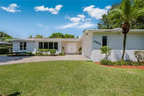 8335 SW 157th St, Palmetto Bay FL 33157