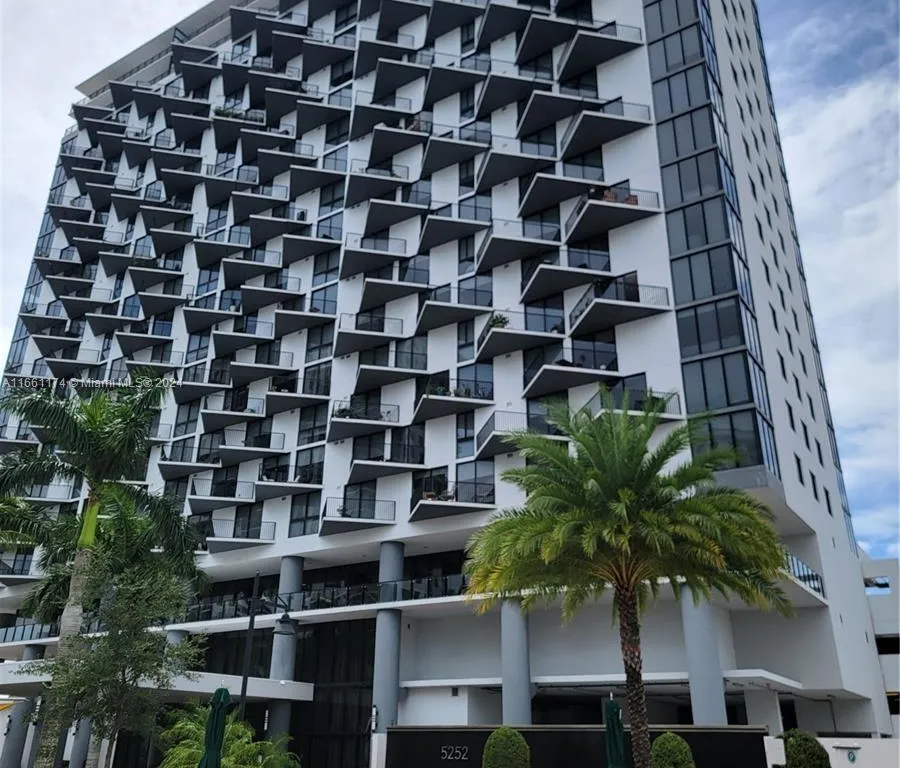 5252 NW 85th Ave # 1601, Doral FL 33166