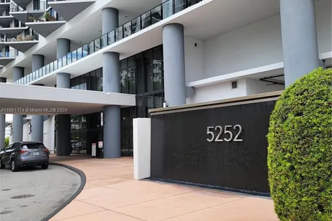 5252 NW 85th Ave # 1601, Doral FL 33166