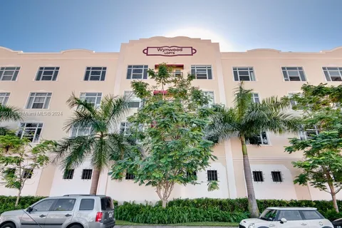 250 NW 23rd St # 312, Miami FL 33127