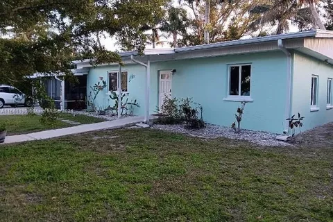 5525 Avenue B, Other City - In The State Of Florida FL 33922