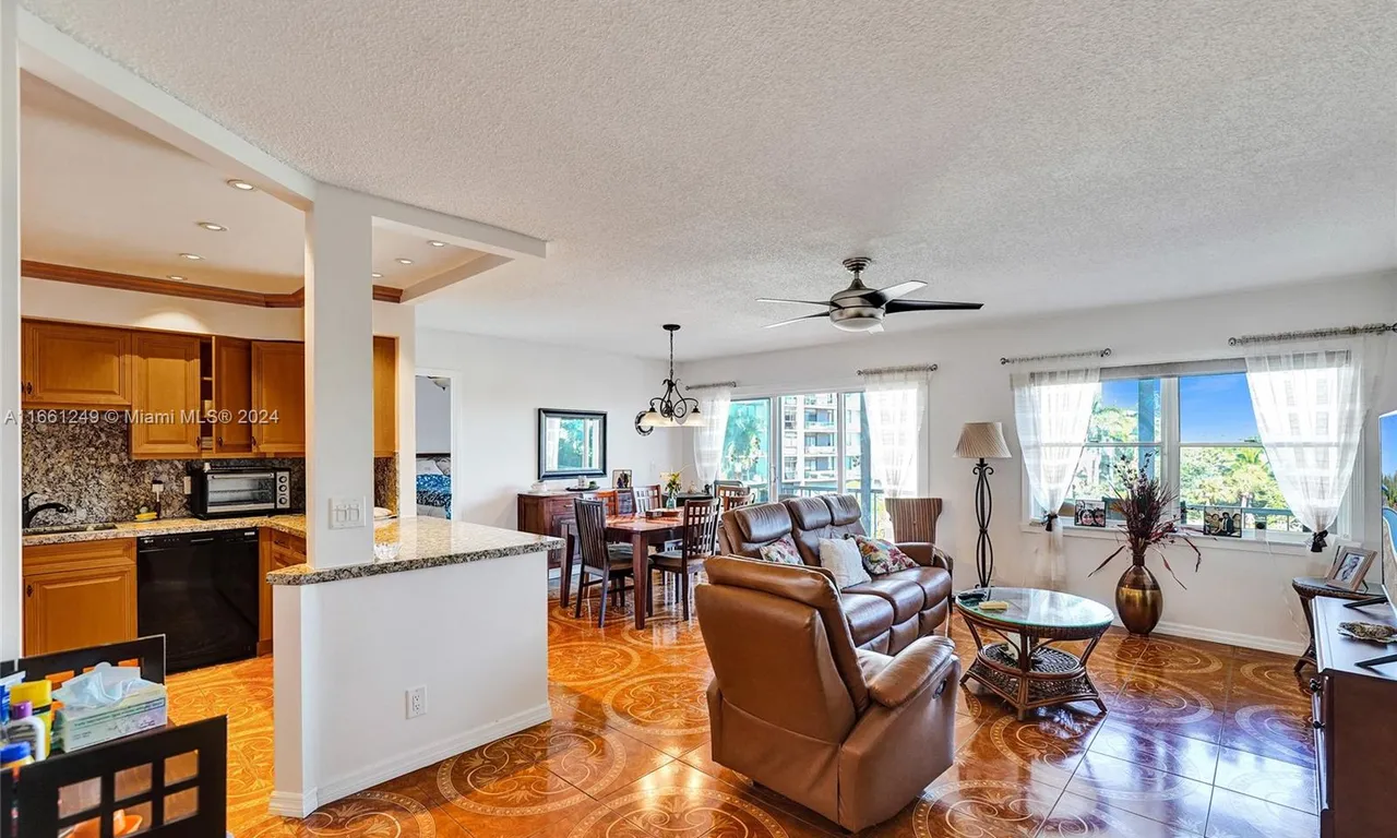 200 Diplomat Pkwy # 433, Hallandale Beach FL 33009