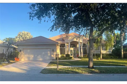 2099 NW 127th Ave, Pembroke Pines FL 33028