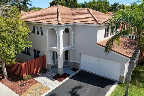 4776 NW 6th Pl, Coconut Creek FL 33063