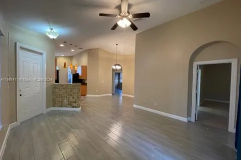 1837 NE 37th Pl # 1837, Homestead FL 33033