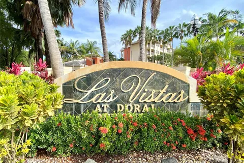 8290 Lake Dr # 442, Doral FL 33166