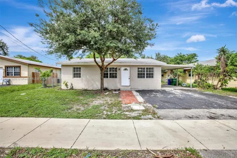 1657 SW 44th Ave, Fort Lauderdale FL 33317