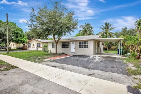 1657 SW 44th Ave, Fort Lauderdale FL 33317