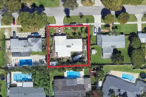 7320 SW 96th St, Pinecrest FL 33156