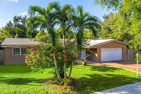 7320 SW 96th St, Pinecrest FL 33156