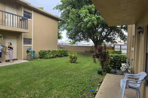 2655 W 67th Pl # 13, Hialeah FL 33016