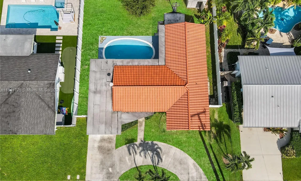 28 SW 9th Ave, Boca Raton FL 33486