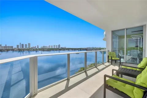 17111 Biscayne Blvd # 909, North Miami Beach FL 33160