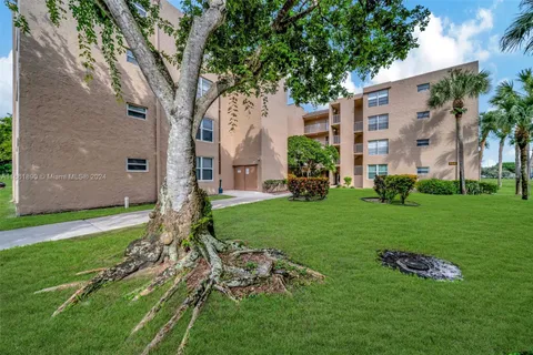 9410 Tangerine Pl # 301, Davie FL 33324