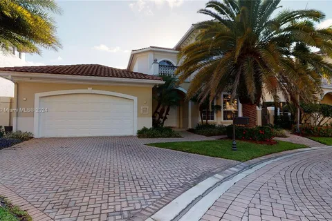 1486 Commodore Way, Hollywood FL 33019