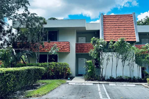 907 Cypress Ter # 206, Pompano Beach FL 33069