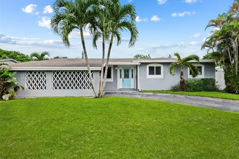 4759 NW 4th St, Plantation FL 33317