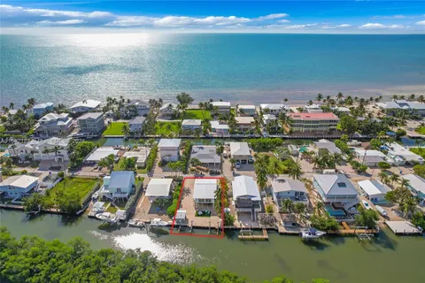 158 Iroquois Dr, Islamorada FL 33036