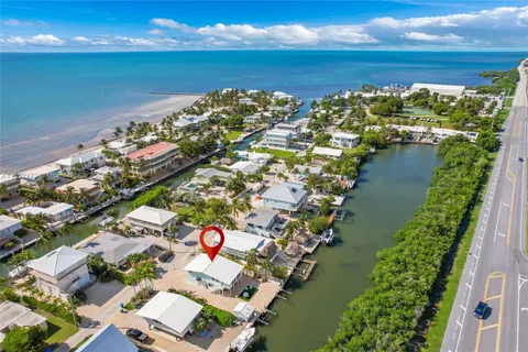 158 Iroquois Dr, Islamorada FL 33036