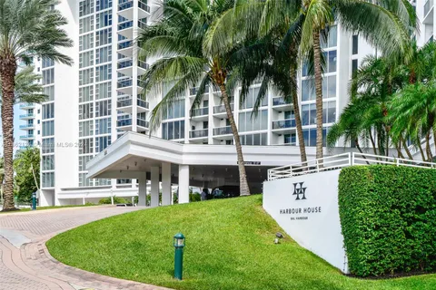 10275 Collins Ave # 1222, Bal Harbour FL 33154