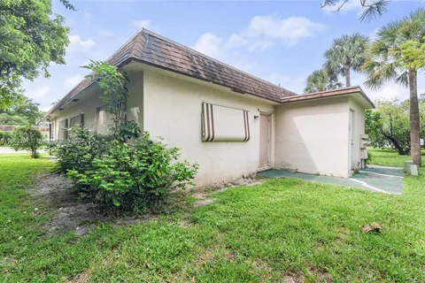 3645 SW Natura Ave # A, Deerfield Beach FL 33441