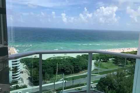 100 Bayview Dr # 2116, Sunny Isles Beach FL 33160