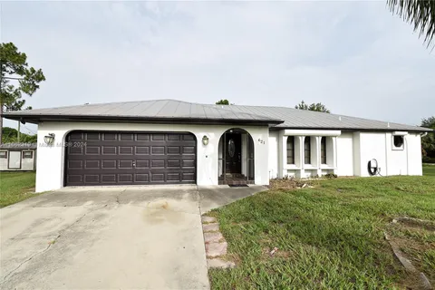 621 Lake Ave, Lehigh Acres FL 33972