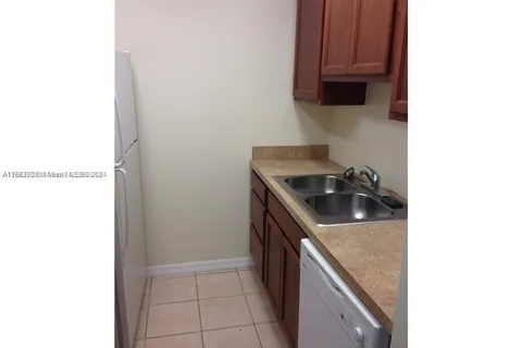 2804 NW 55th Ave # 1C, Lauderhill FL 33313