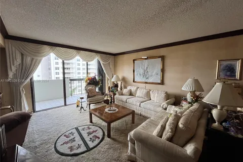 600 Biltmore Way # 809, Coral Gables FL 33134