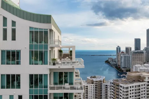 900 Brickell Key Blvd, Miami FL 33131